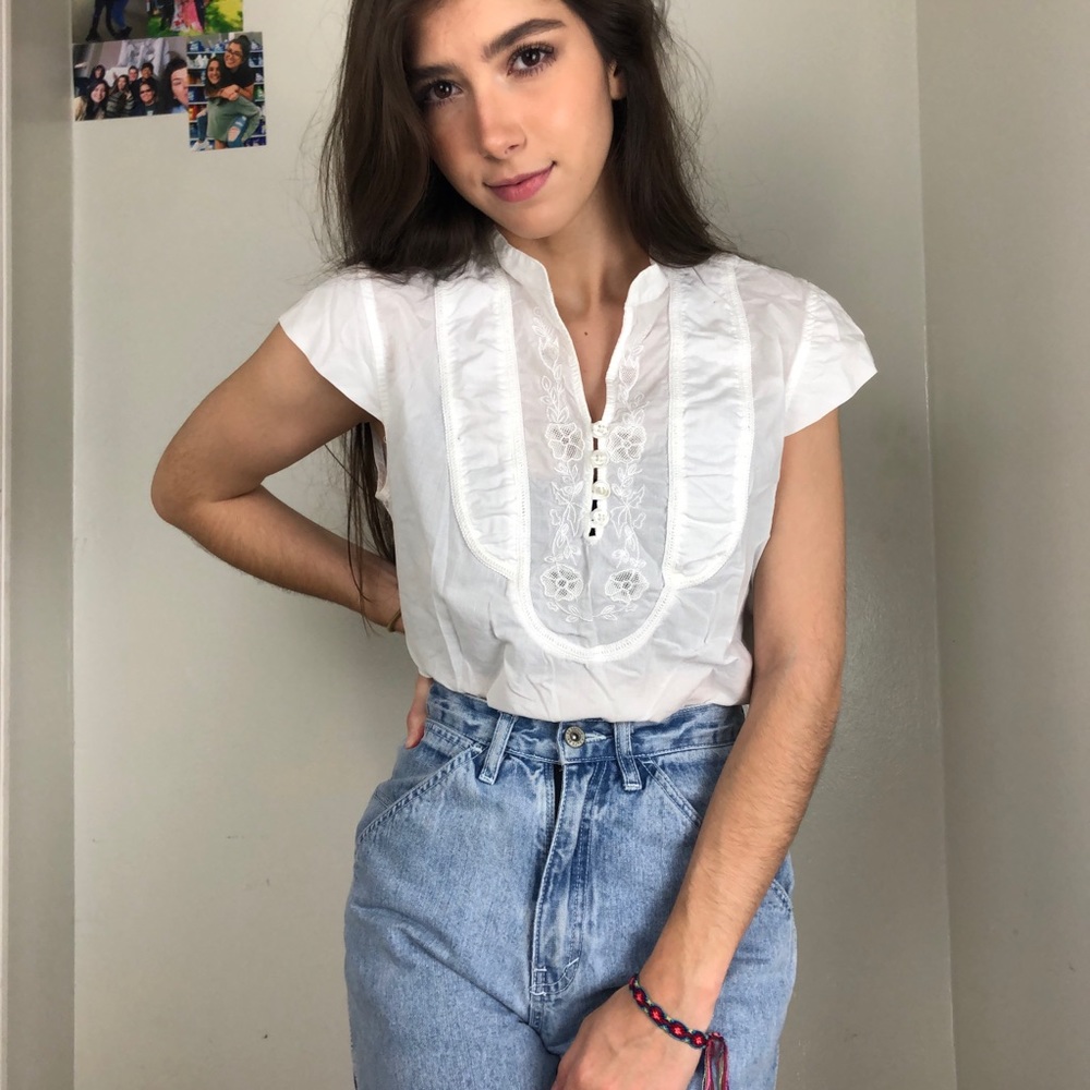 SOLD💸 WHITE COTTON PRARIE BLOUSE